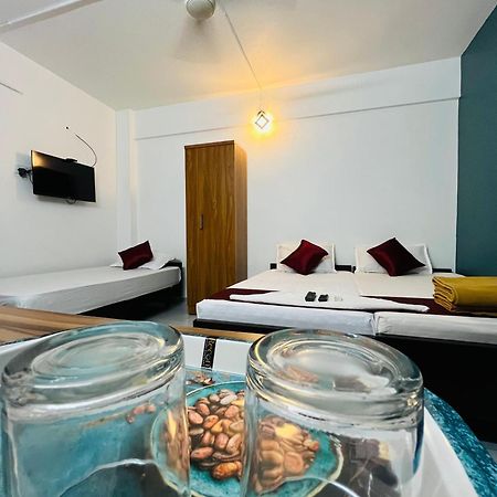 Priya Lodge Kozhikode Zewnętrze zdjęcie