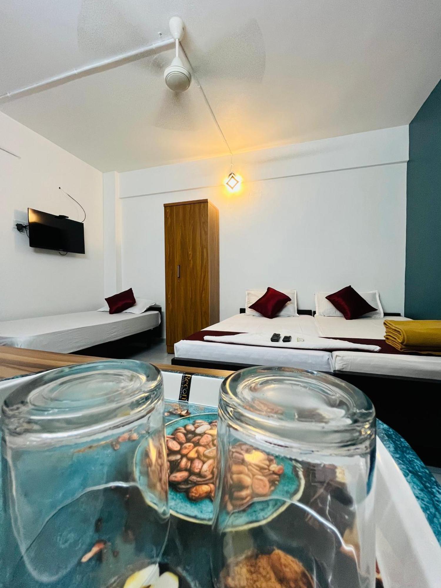 Priya Lodge Kozhikode Zewnętrze zdjęcie