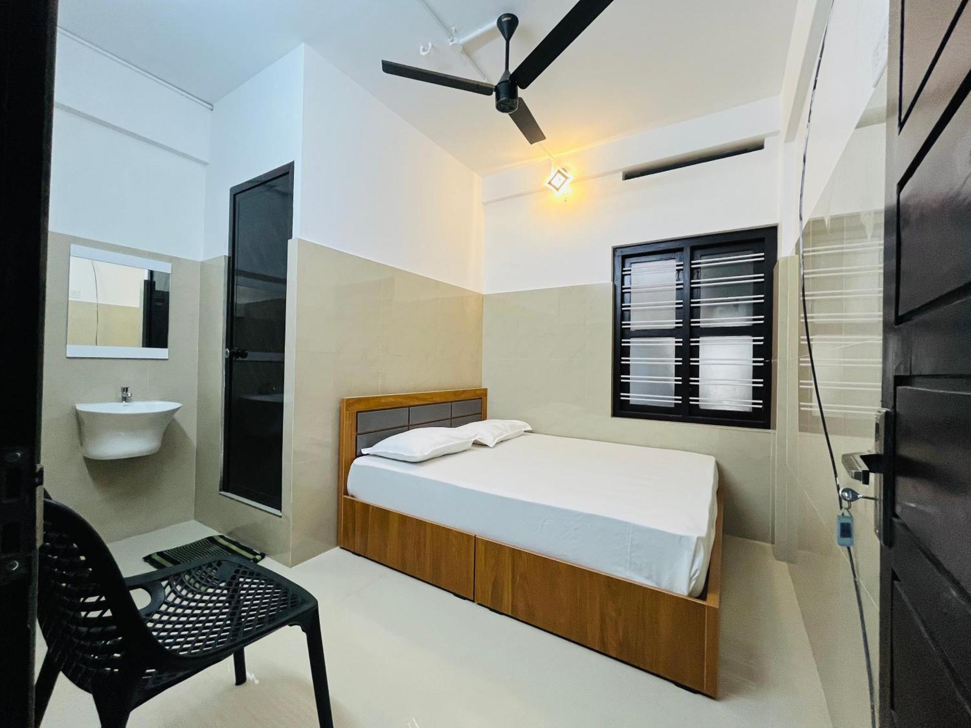 Priya Lodge Kozhikode Zewnętrze zdjęcie